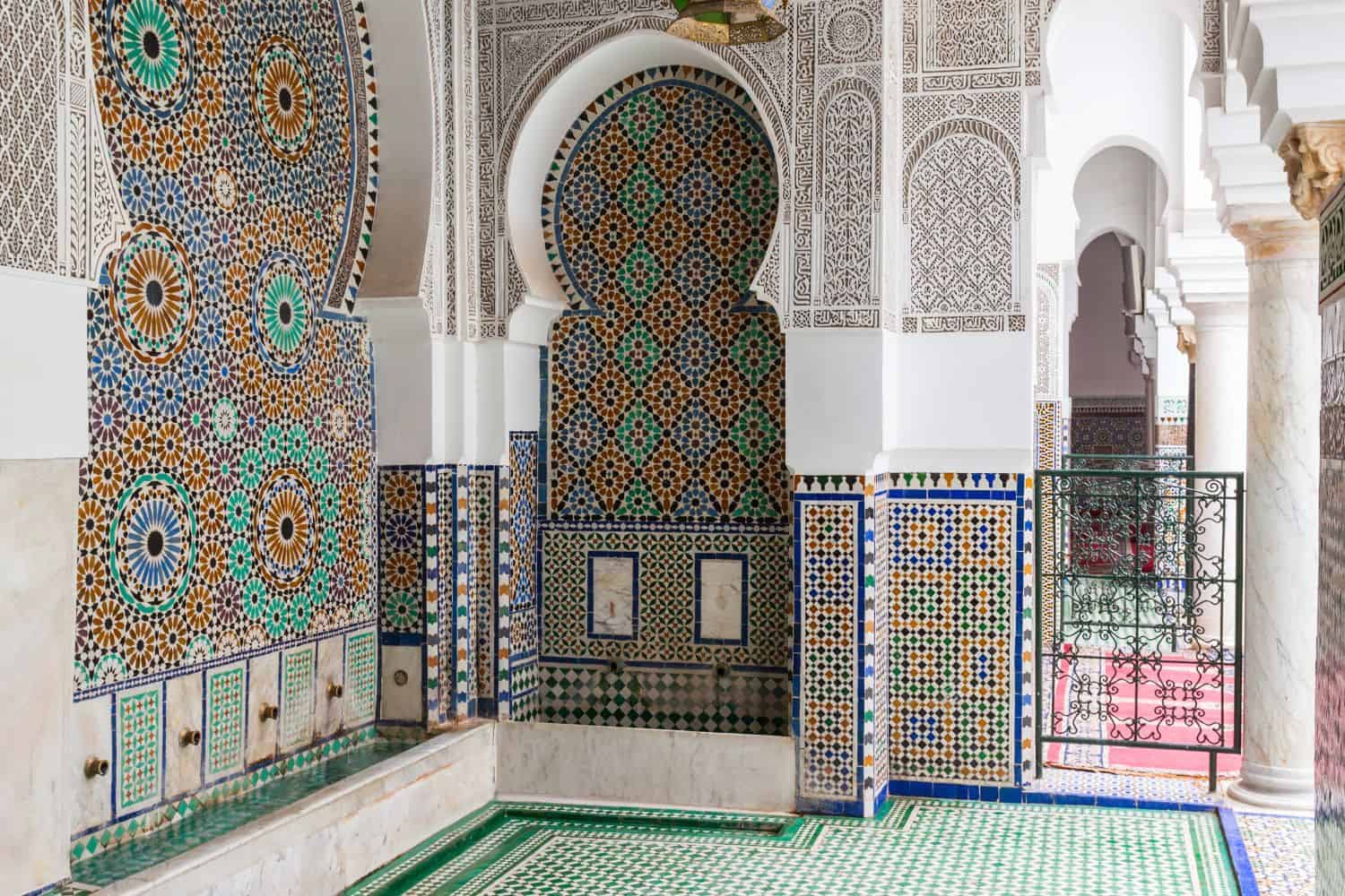 Regras para Visitar Mesquitas no Marrocos: Guia Completo para Turistas Universidade Al Quaraouiyine