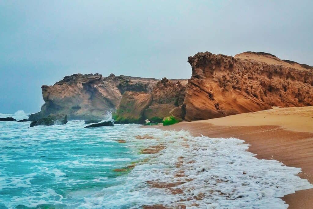 Oualidia Praia: O Paraíso Costeiro Desconhecido do Marrocos Oualidia
