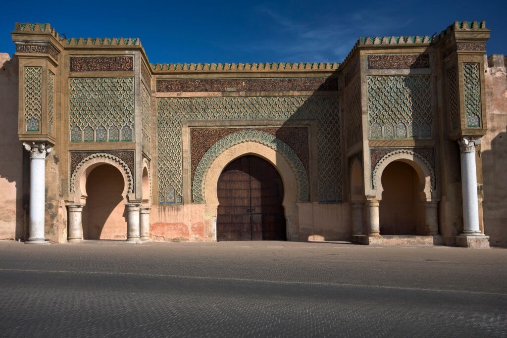 Meknes, Marrocos: O Que Fazer, O Que Ver em 1 Dia e Como Visitar Volubilis Bab Mansour meknes